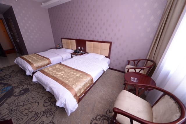 Business Standard Room