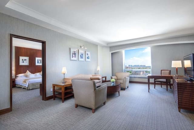 Superior Suite, 1 King Bed, Non Smoking