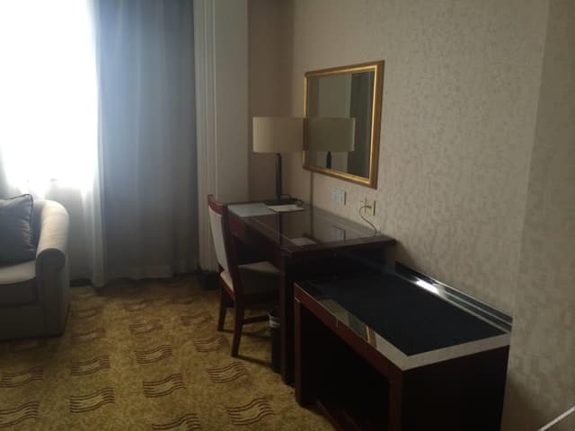 Deluxe Queen Room