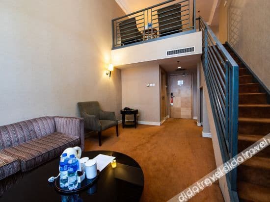 Holiday Superior Suite