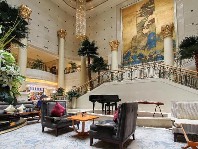 Executive Suite