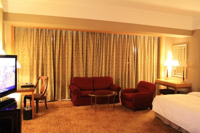 Executive Suite