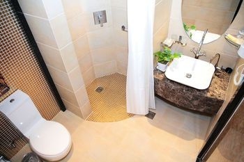 Free Comfort Holiday Hotel0