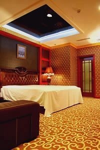 แซนดัลวูด โฮเทล (Sandalwood Hotel)3