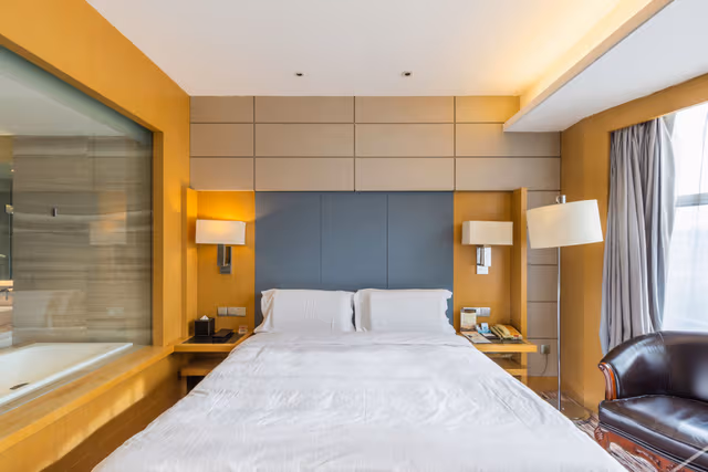 Deluxe Queen Room