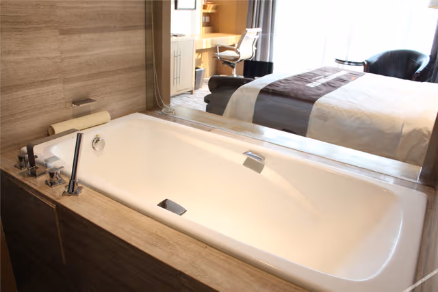 Superior Deluxe Room (Double bed)