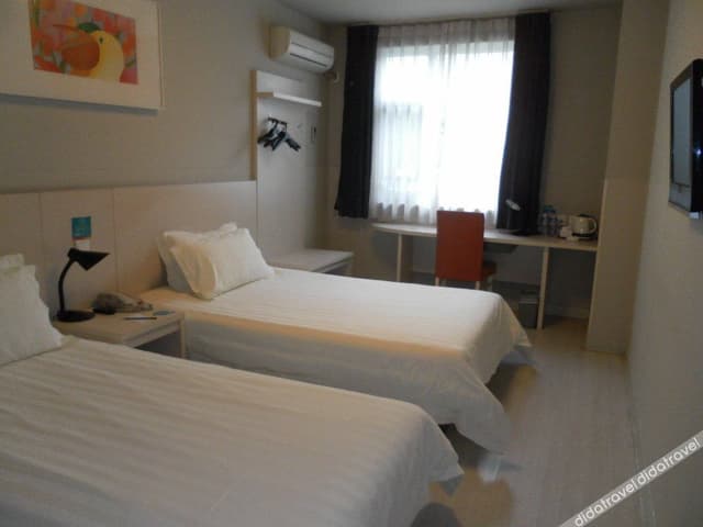 Standard Room B