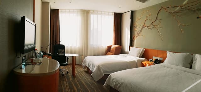 Deluxe Family Room