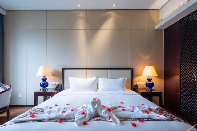 Deluxe Queen Room