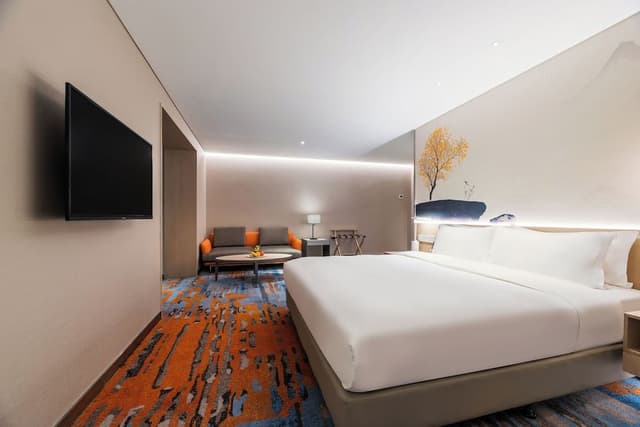 Deluxe Room, 1 King Bed