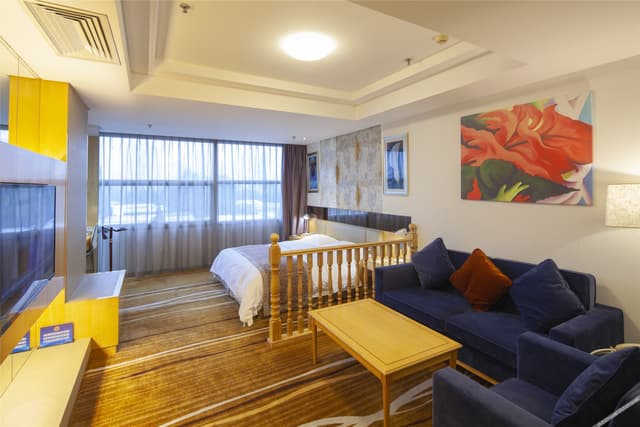 Deluxe Business Room