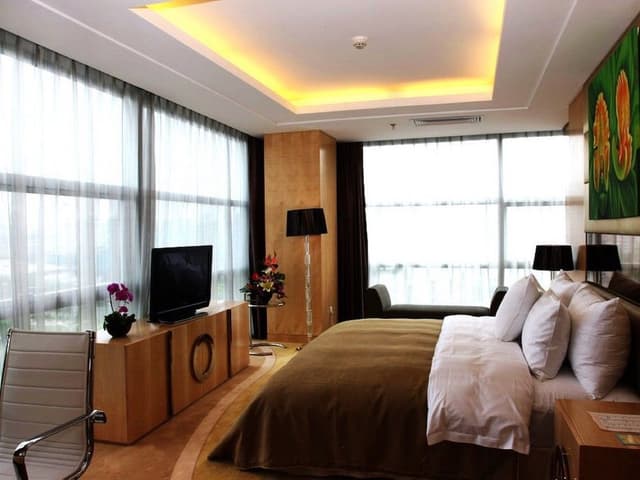 Deluxe Room, 1 Queen Bed