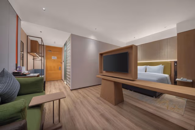 Standard Room, 1 Queen Bed (Exercise Equipment)