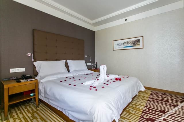 Queen Room