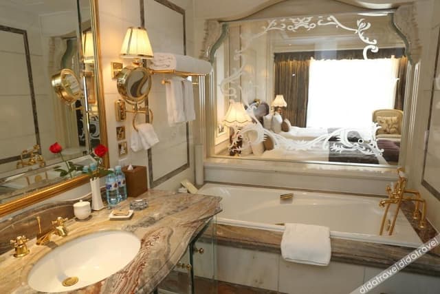 Premier Deluxe Room (2 beds)