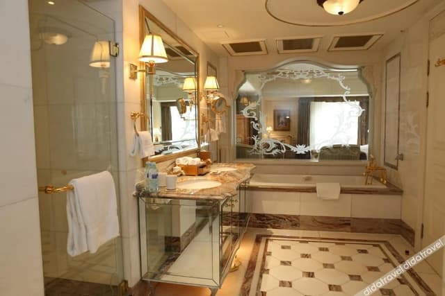 Premier Deluxe Room (Double Bed)