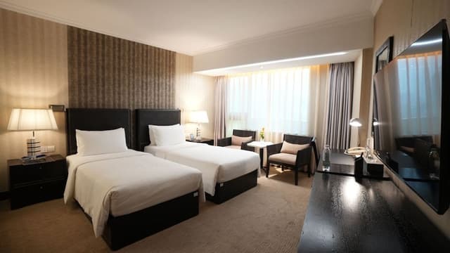 Standard Twin Room, City View
