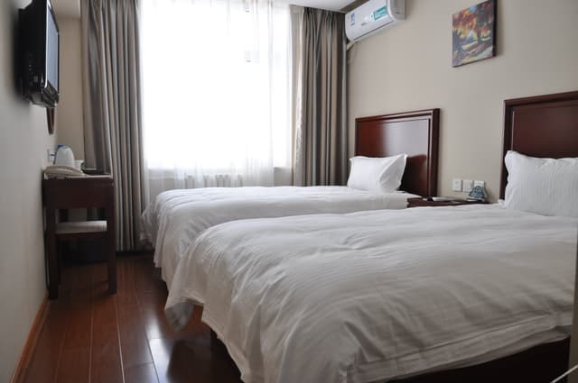 Business Room (2 beds)