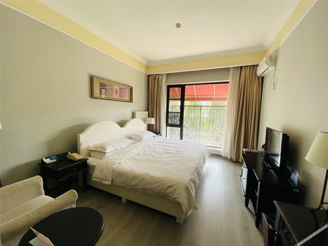 Mountain-view Double Room