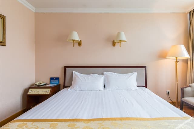 Queen Room