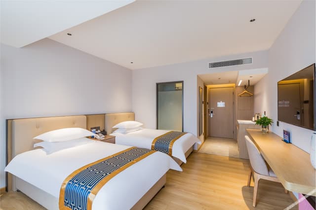 Business Standard Room