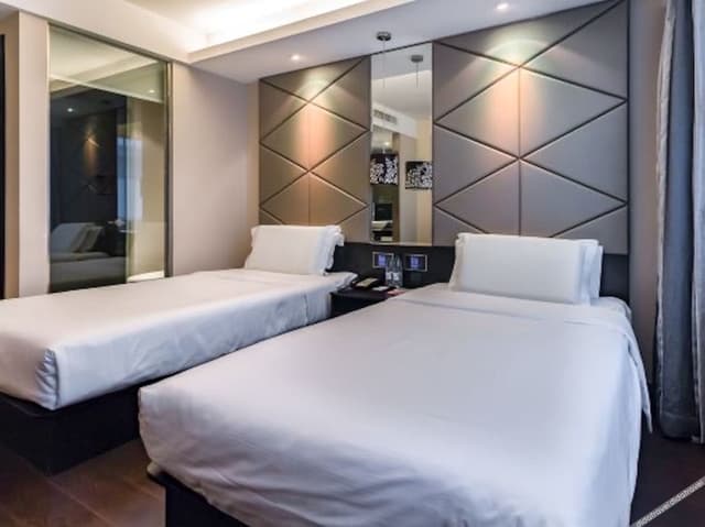 Business Room (2 beds)