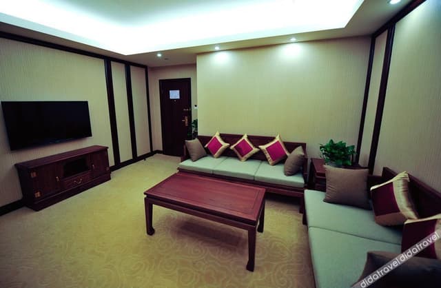 Deluxe Suite