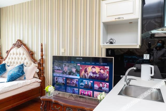 Comfy Studio