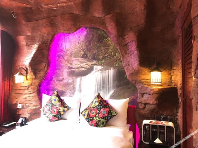 Featured Deluxe Queen Room