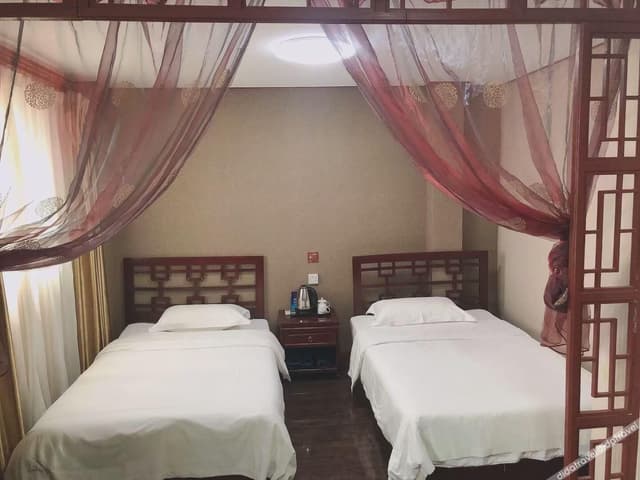 Deluxe Room (2 Beds)