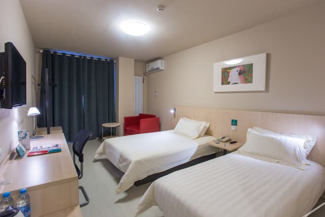 Standard Room B