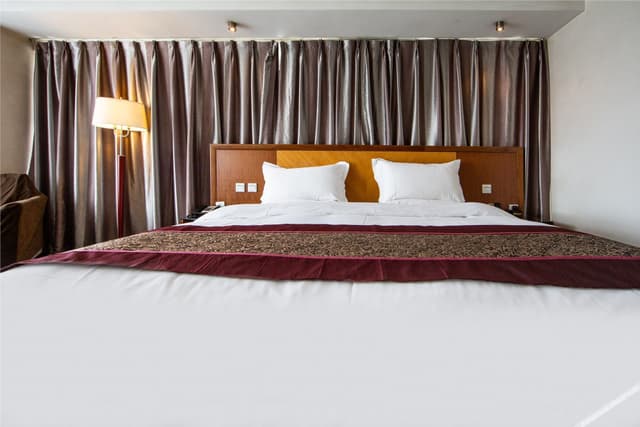 Business big bed room