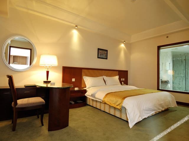 Business big bed room