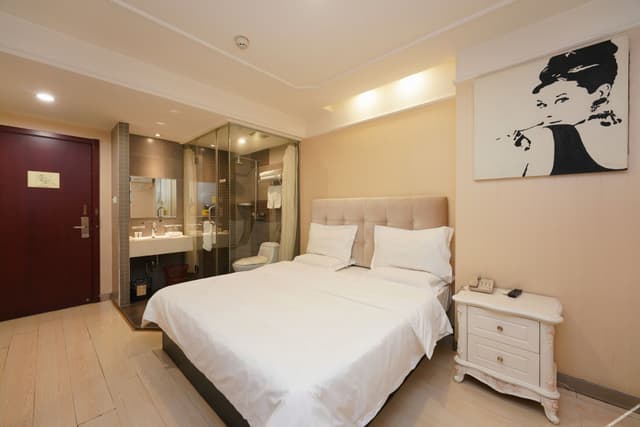 Queen Room A (No Window)