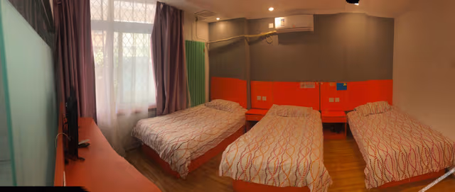 Triple Room