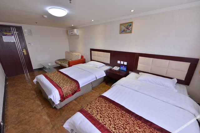 Standard Room (2 beds)