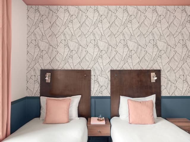 Standard Twin Room