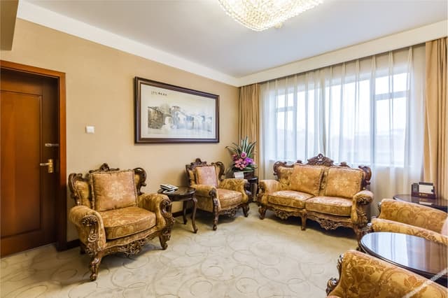 Business suite