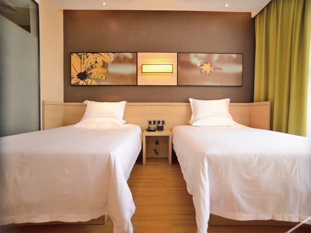 Cozy Room (2 beds)