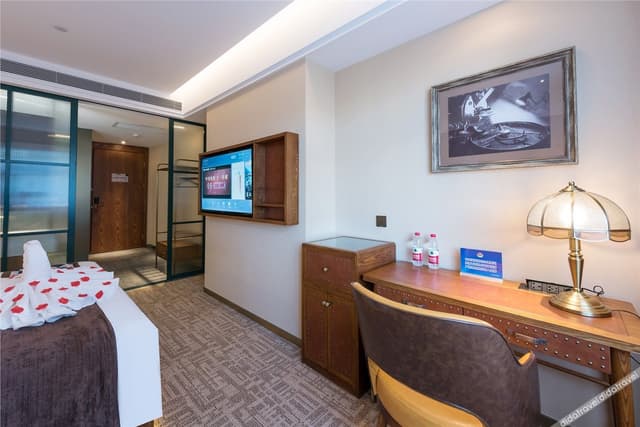 Deluxe Room (Double bed)
