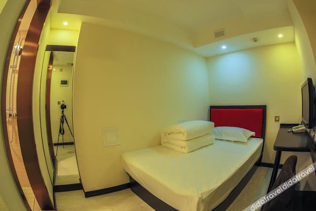 Mini Room (No window)