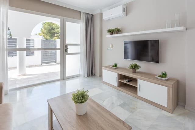 Two-Bedroom Apartment (4 Adults)