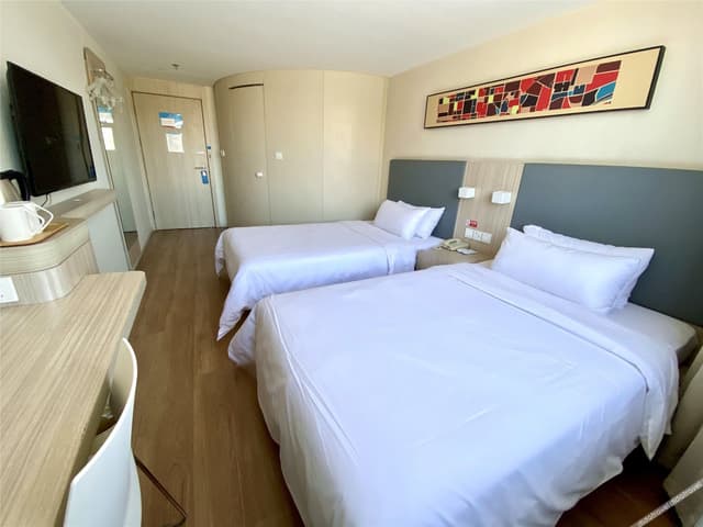 Guestroom (2 beds)