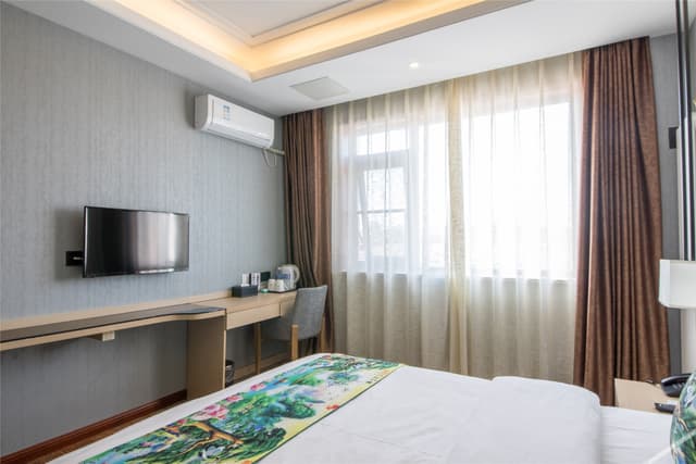 Superior Queen Room