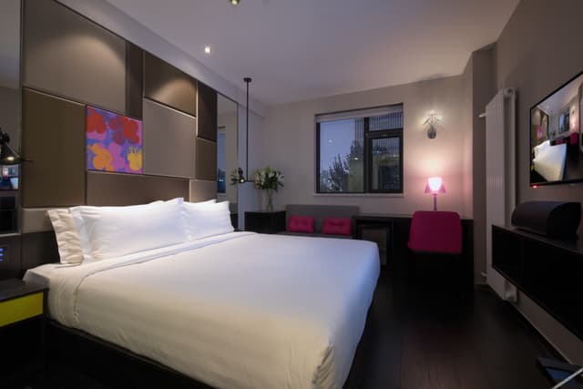 Guestroom