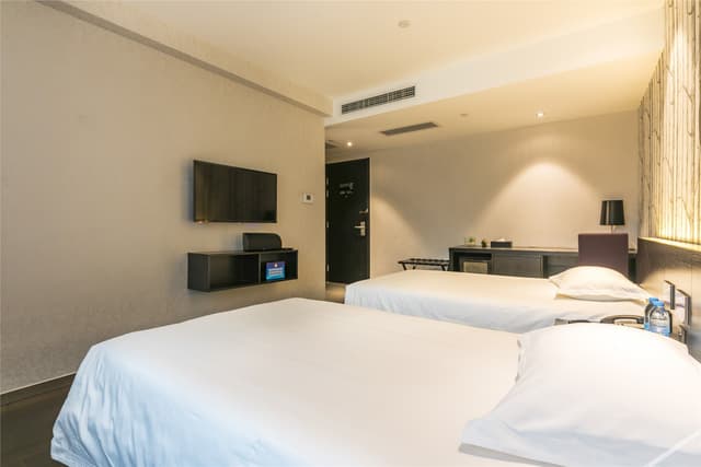Business 2-bed Room