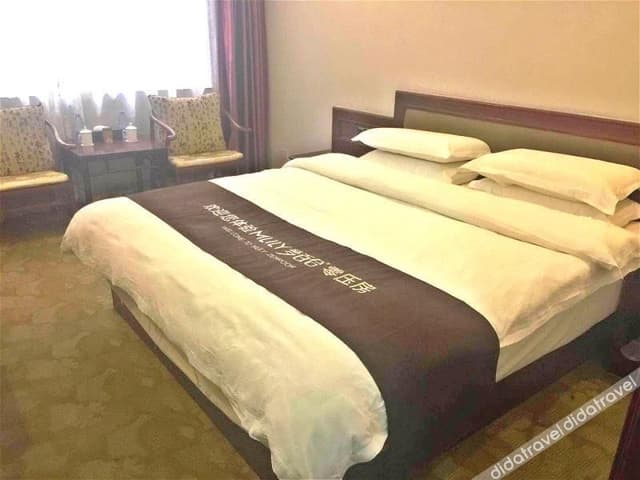 Mlily Zero Pressure Sleep Superior Double Bed Room