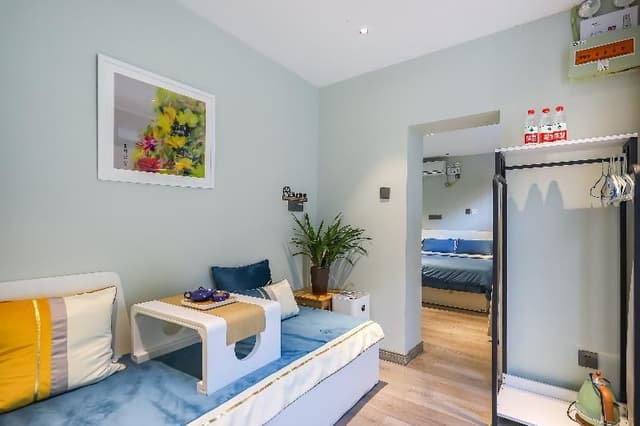 Business Suite Room
