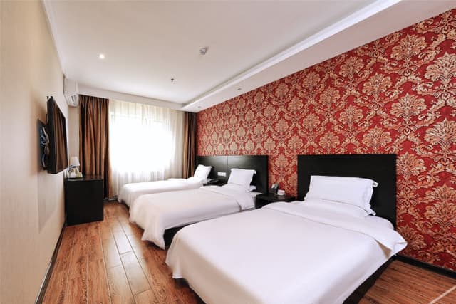 Guestroom - Triple Occupancy