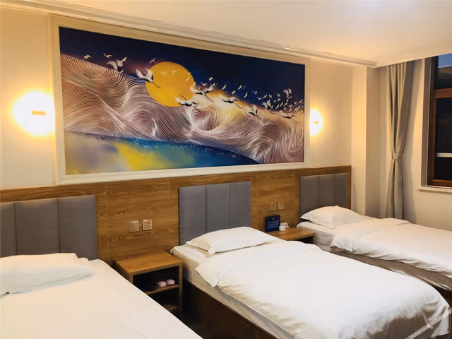 Cozy Triple Room
